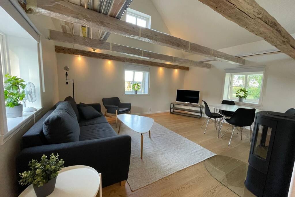 Eget Hus Med Bra Laege Och Toppstandard Linköping Buitenkant foto