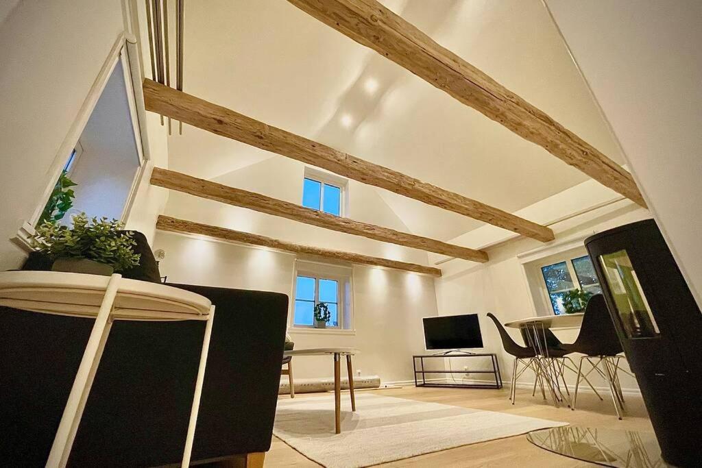 Eget Hus Med Bra Laege Och Toppstandard Linköping Buitenkant foto